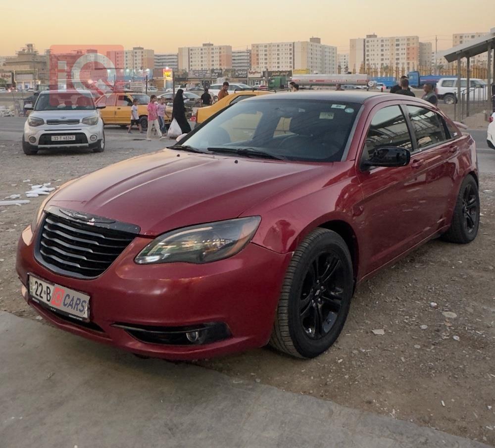 كرايسلر 200
